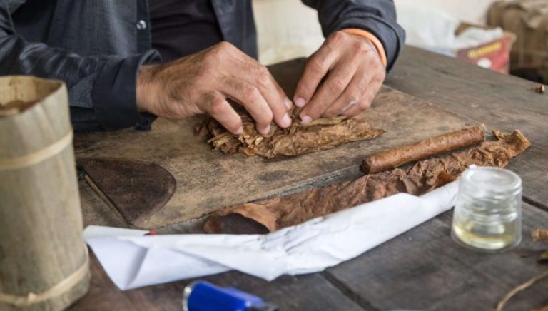 Umidificazione per la lavorazione tabacco